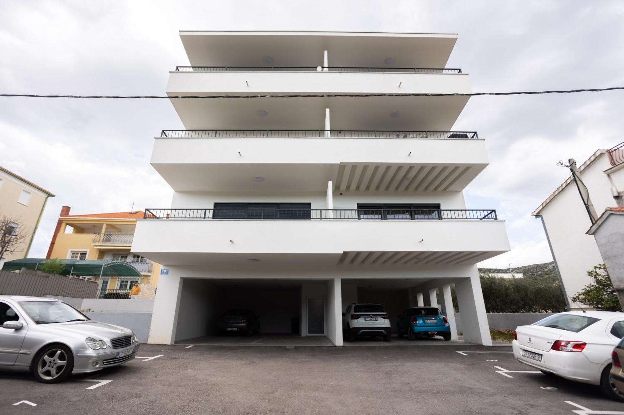 La Petit Apartment Trogir Exterior photo
